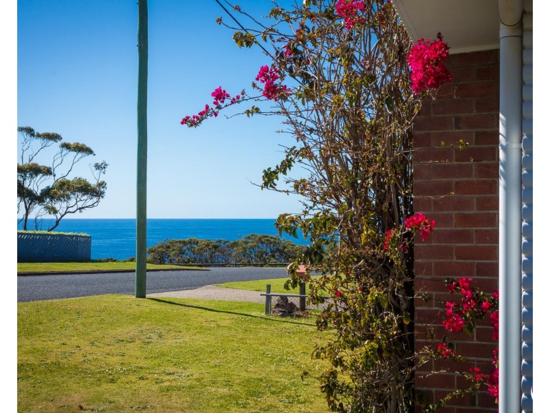 32 Tilba Street, Narooma NSW 2546