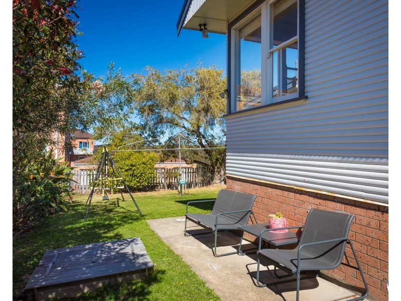 32 Tilba Street, Narooma NSW 2546