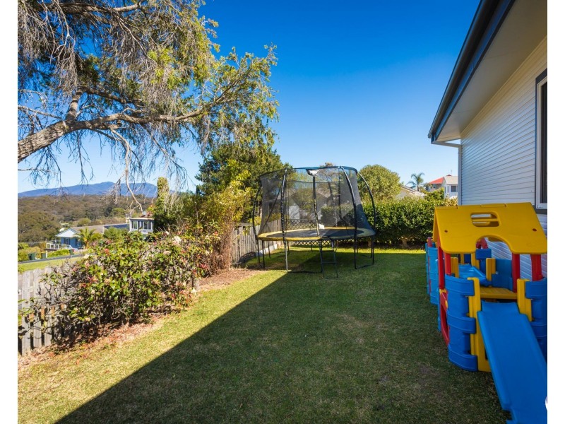 32 Tilba Street, Narooma NSW 2546