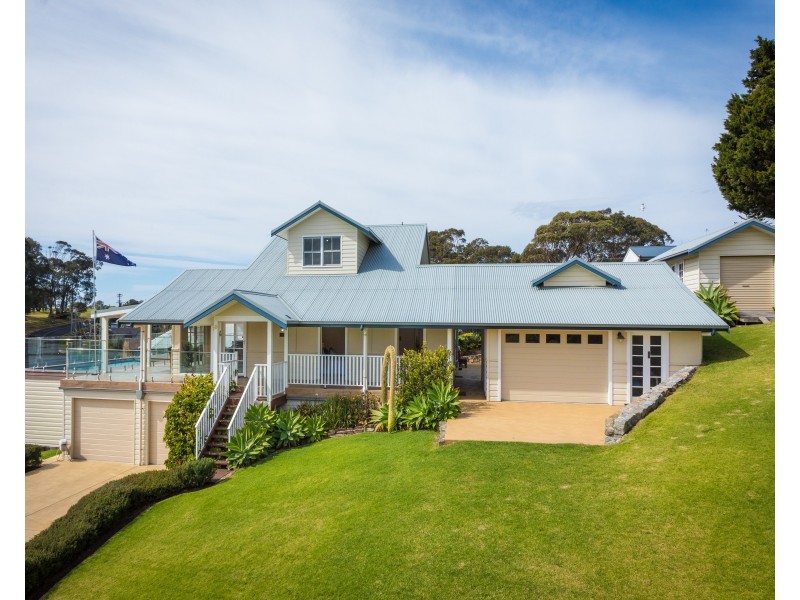 5 Noorooma Crescent, Narooma NSW 2546