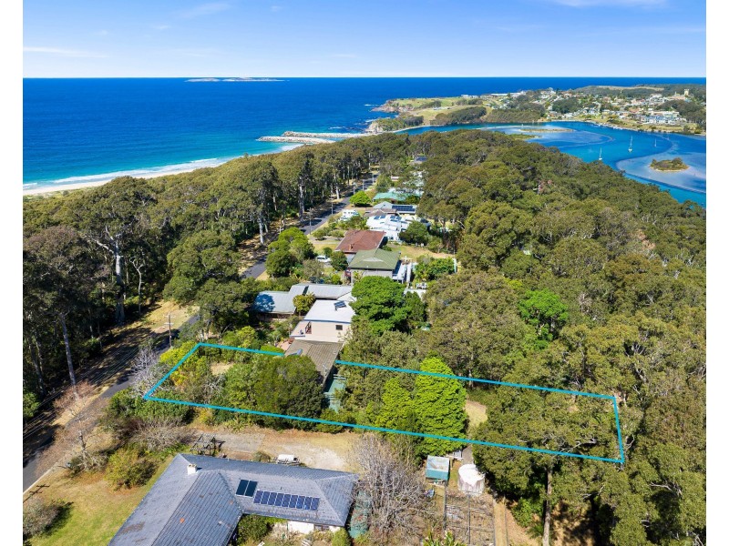 29 Eastaway Avenue, North Narooma NSW 2546