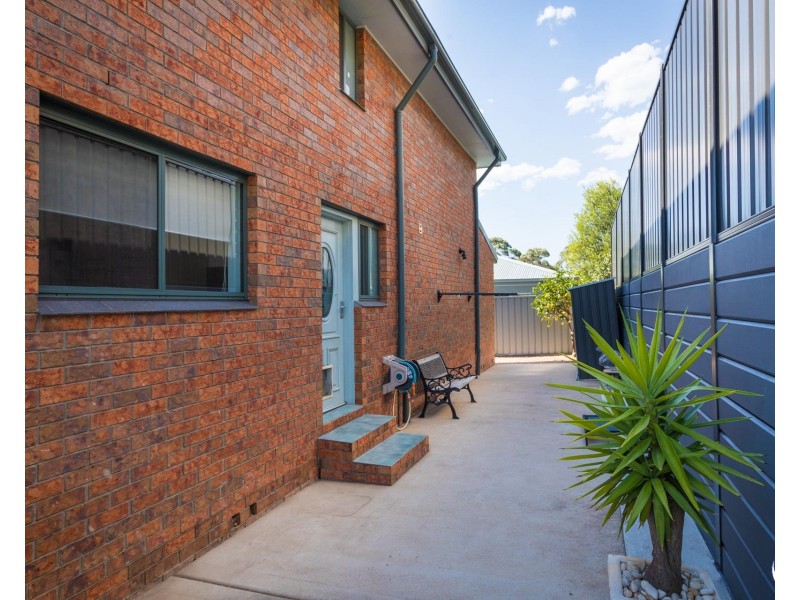 5B Creighton Parade, North Narooma NSW 2546