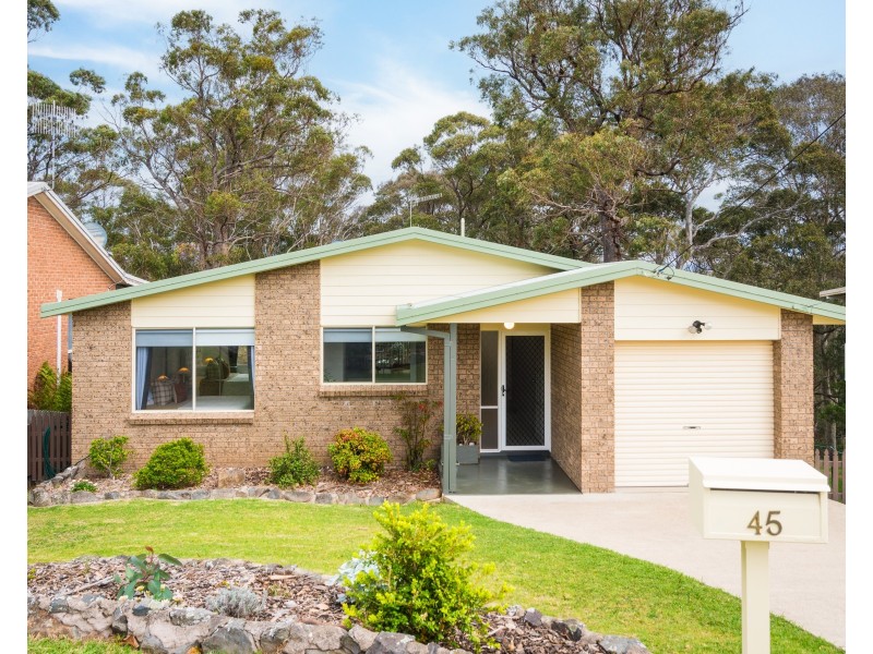 45 Hillcrest Avenue, North Narooma NSW 2546