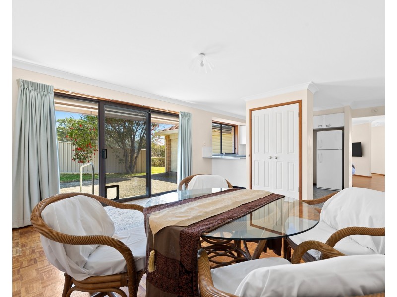 6 Jocelyn Street, Dalmeny NSW 2546