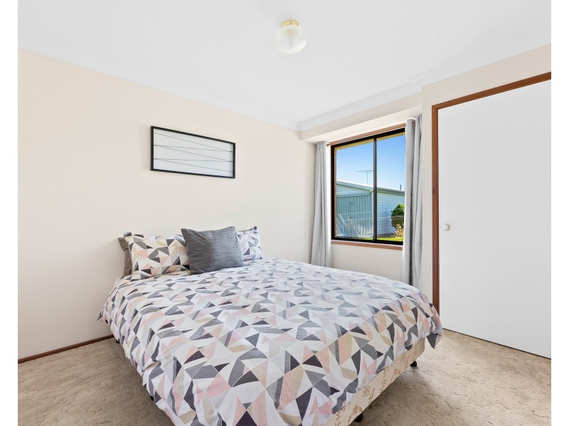 6 Jocelyn Street, Dalmeny NSW 2546