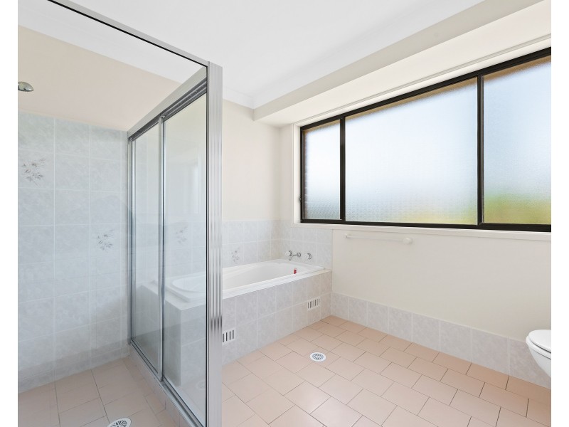 6 Jocelyn Street, Dalmeny NSW 2546