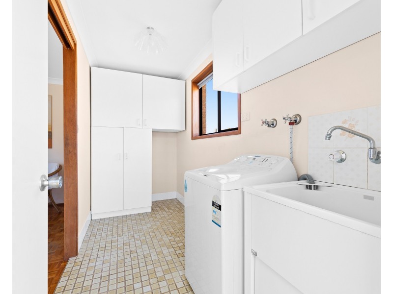 6 Jocelyn Street, Dalmeny NSW 2546