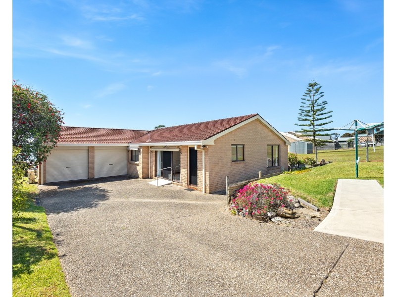 6 Jocelyn Street, Dalmeny NSW 2546