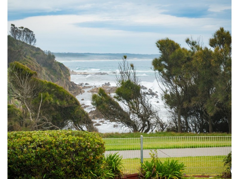 6 Jocelyn Street, Dalmeny NSW 2546