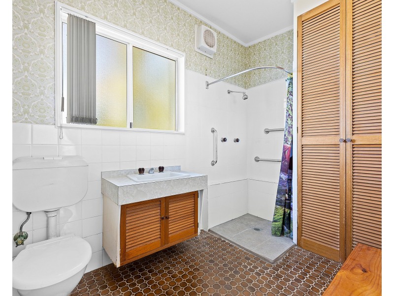 22 Ernest Street, Dalmeny NSW 2546