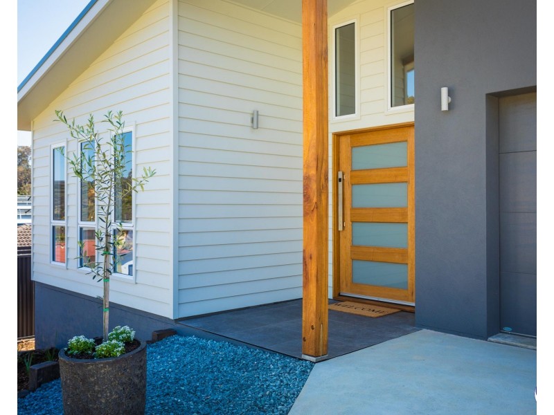 49 Warbler Crescent, North Narooma NSW 2546