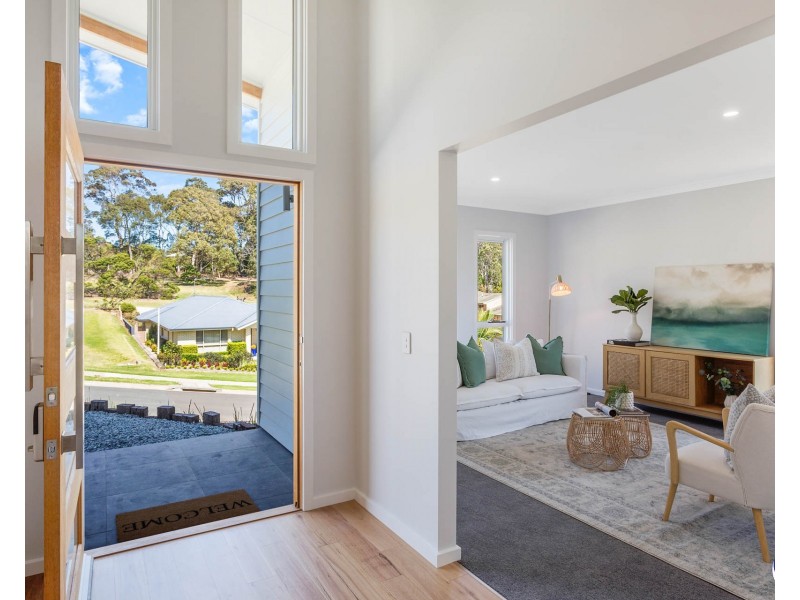 49 Warbler Crescent, North Narooma NSW 2546