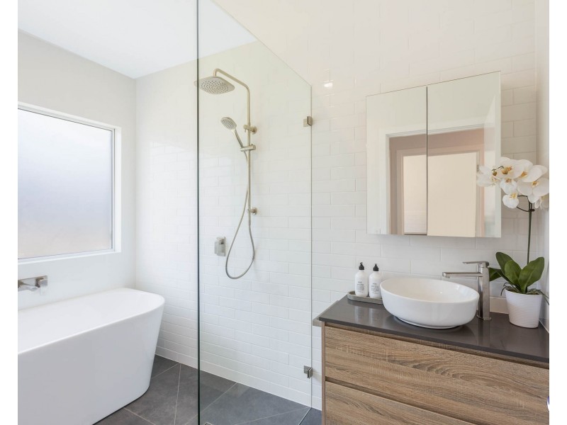 49 Warbler Crescent, North Narooma NSW 2546