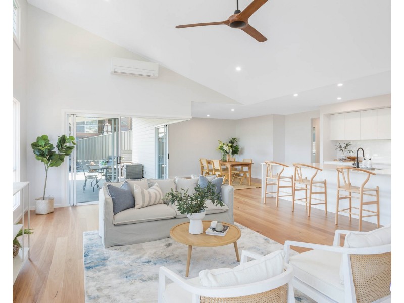 49 Warbler Crescent, North Narooma NSW 2546