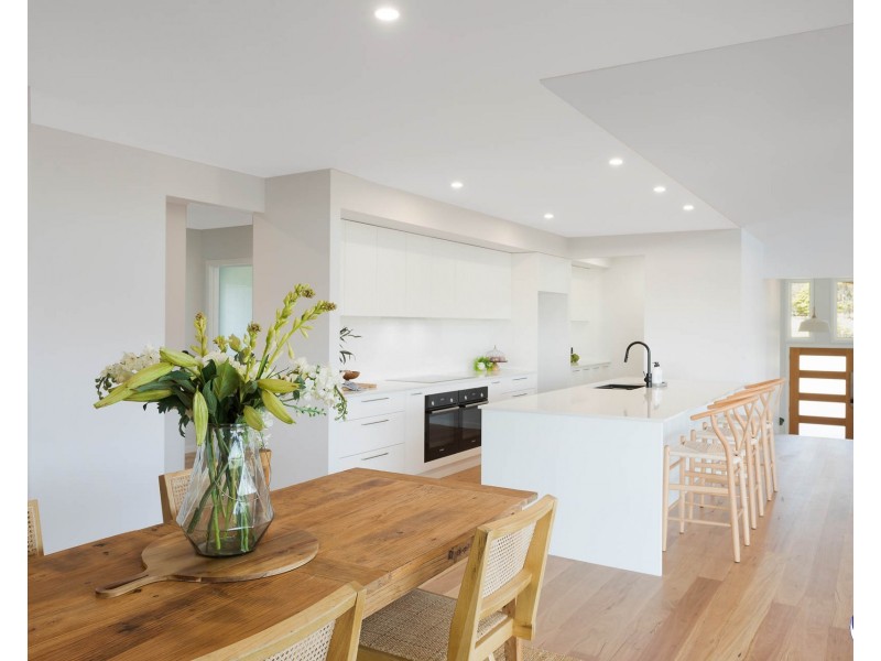 49 Warbler Crescent, North Narooma NSW 2546