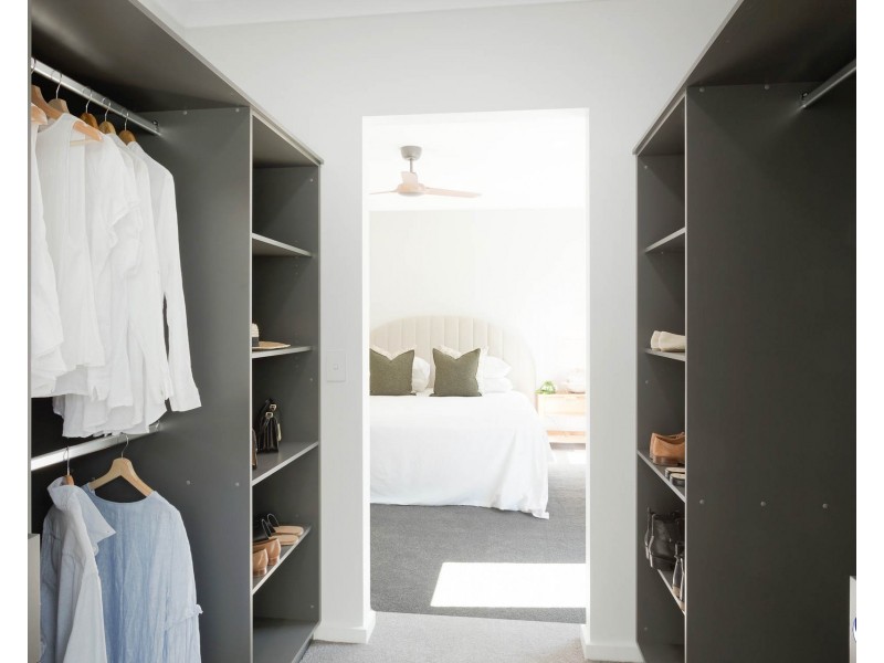 49 Warbler Crescent, North Narooma NSW 2546