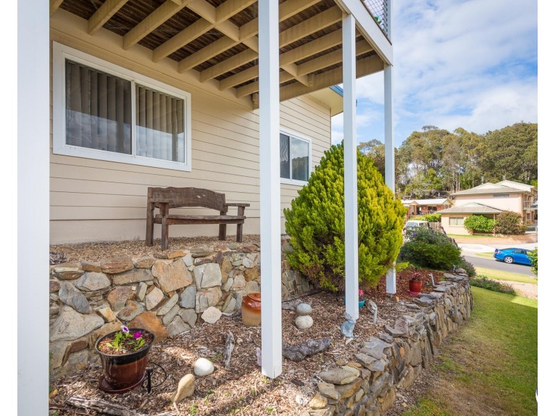 53 Warbler Crescent, North Narooma NSW 2546
