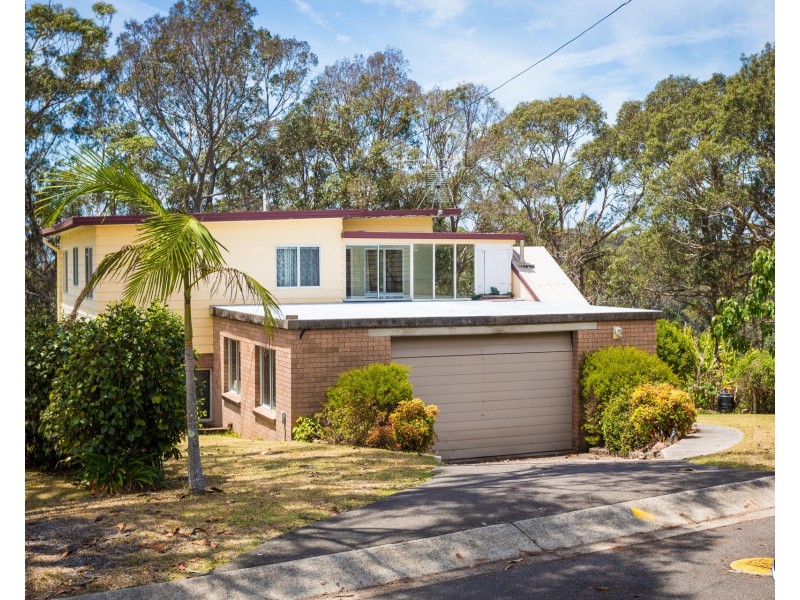 2 TOWER LANE, North Narooma NSW 2546