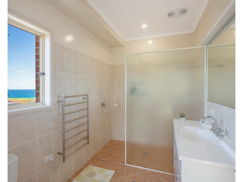 19 Dawn Parade, Kianga NSW 2546