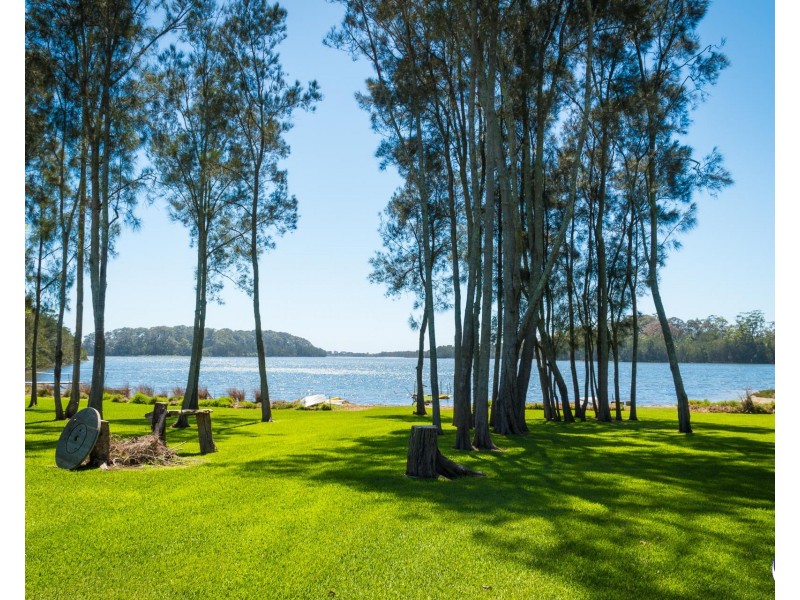 43-45 MYUNA STREET, Dalmeny NSW 2546