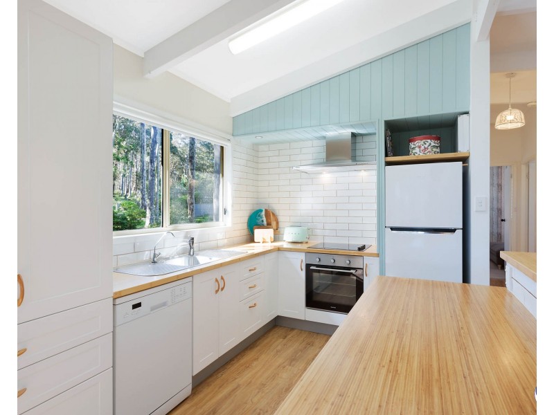 26 LAMONT YOUNG DRIVE, Mystery Bay NSW 2546