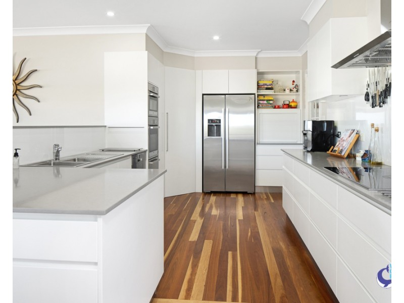 6 COMERANG PLACE, Potato Point NSW 2545