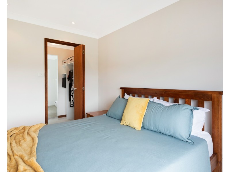 9 DULLING STREET, Dalmeny NSW 2546