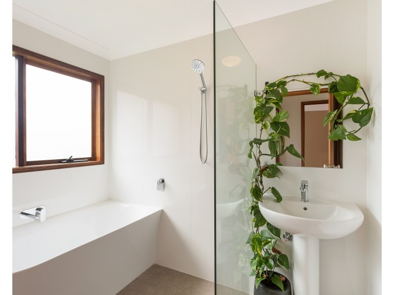 9 DULLING STREET, Dalmeny NSW 2546