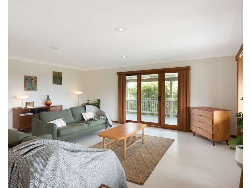 9 DULLING STREET, Dalmeny NSW 2546