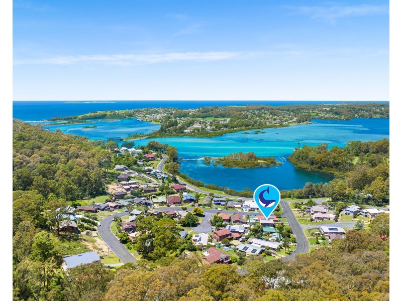 9 FISHERMANS CRESCENT, North Narooma NSW 2546