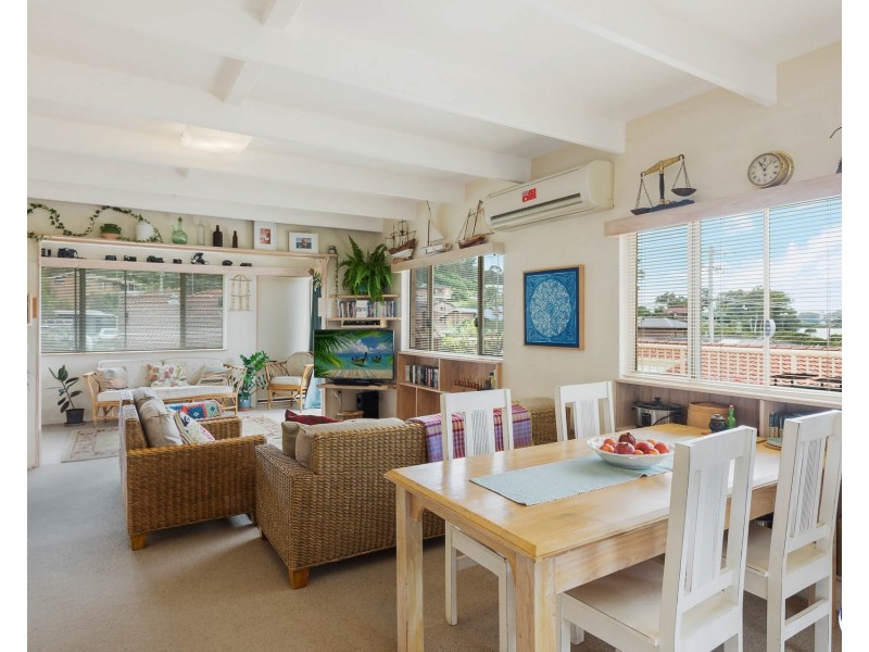 9 FISHERMANS CRESCENT, North Narooma NSW 2546