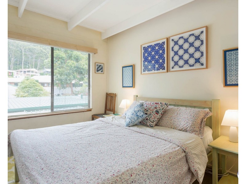 9 FISHERMANS CRESCENT, North Narooma NSW 2546