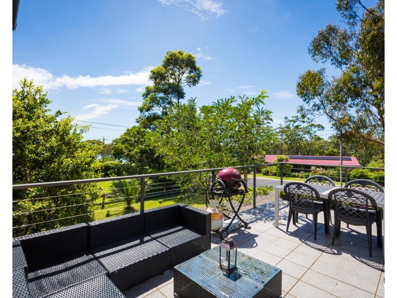 35 Endeavour Drive, Wallaga Lake NSW 2546