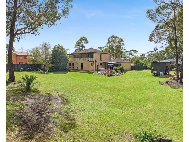 35 Endeavour Drive, Wallaga Lake NSW 2546