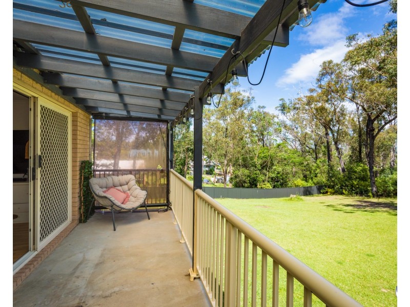 35 Endeavour Drive, Wallaga Lake NSW 2546