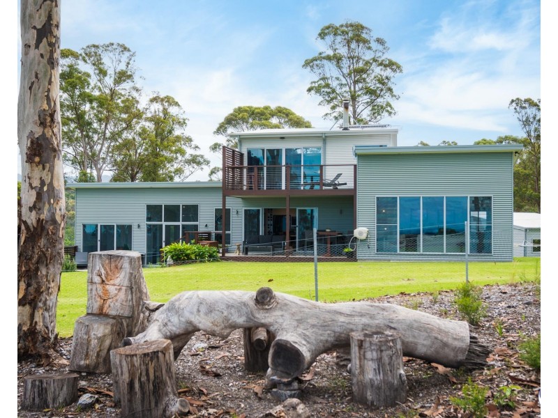 84 Rainforest Parkway, Narooma NSW 2546