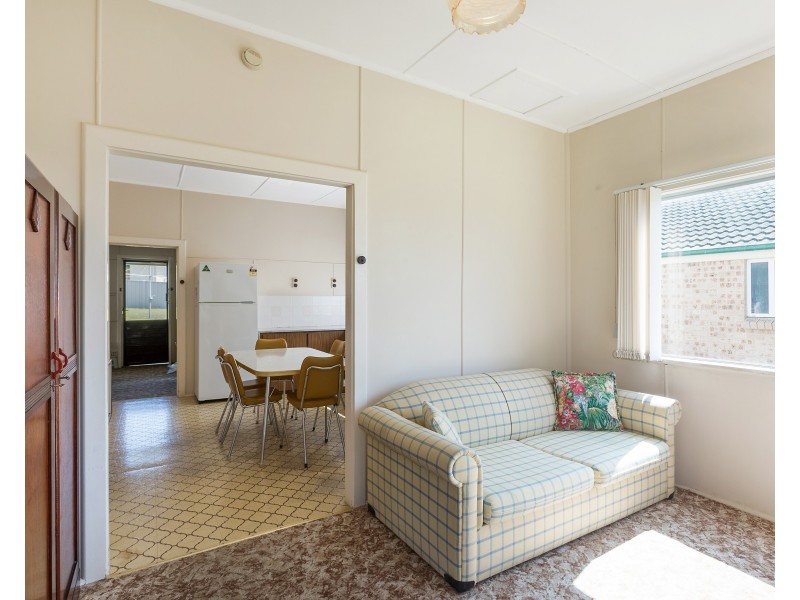 17 ERNEST STREET, Dalmeny NSW 2546