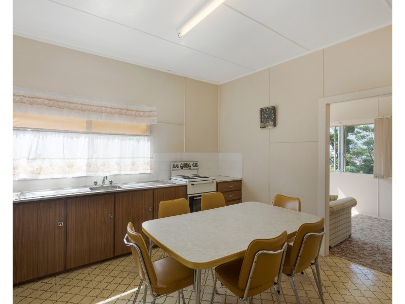 17 ERNEST STREET, Dalmeny NSW 2546