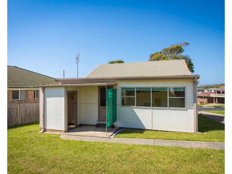 17 ERNEST STREET, Dalmeny NSW 2546