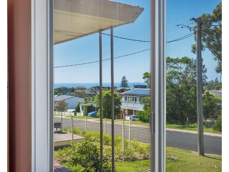 17 ERNEST STREET, Dalmeny NSW 2546
