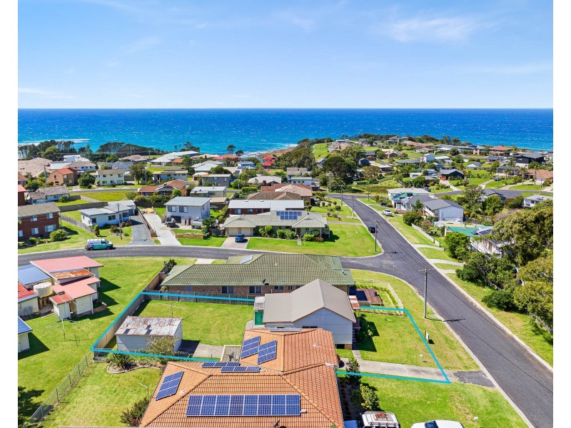 17 ERNEST STREET, Dalmeny NSW 2546