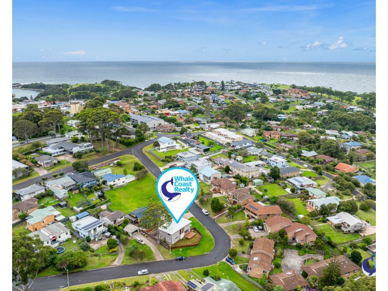12 Collins Crescent, Narooma NSW 2546