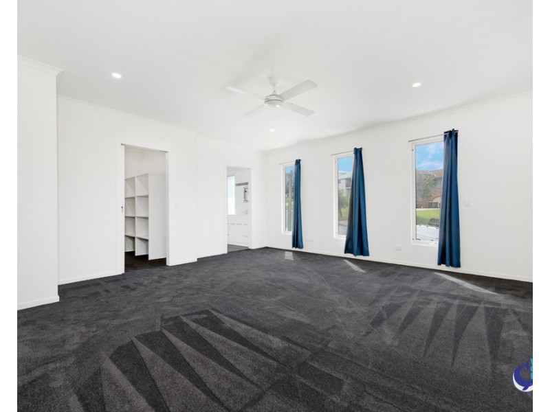 12 Collins Crescent, Narooma NSW 2546