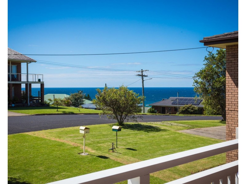 5 VIEWHILL ROAD, Kianga NSW 2546