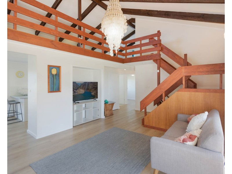 5 VIEWHILL ROAD, Kianga NSW 2546