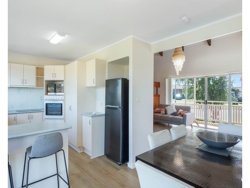 5 VIEWHILL ROAD, Kianga NSW 2546