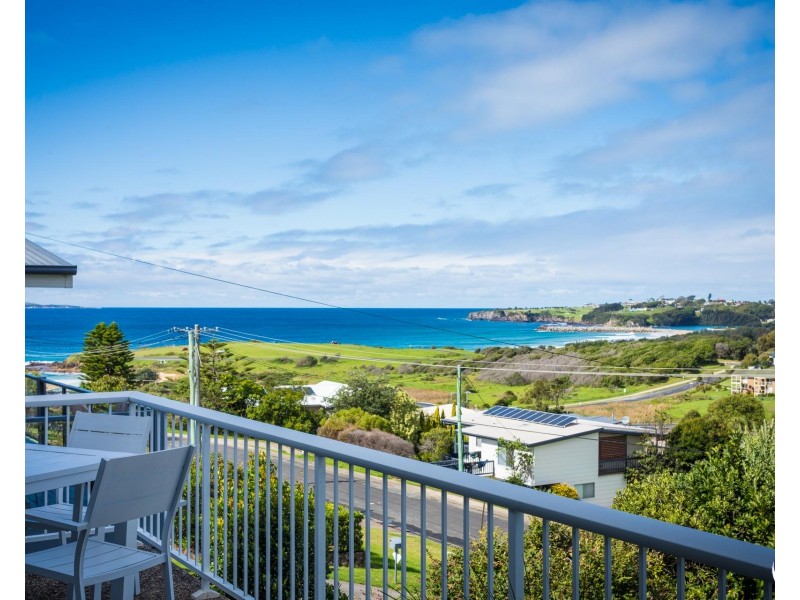 8 Sunnyside Crescent, Kianga NSW 2546