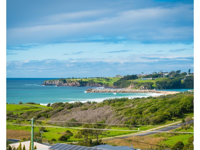 8 Sunnyside Crescent, Kianga NSW 2546