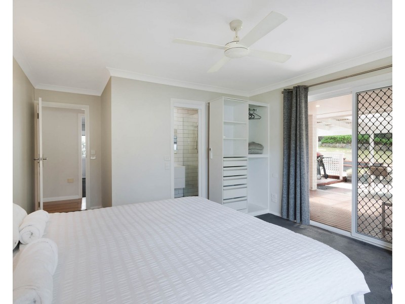 8 Sunnyside Crescent, Kianga NSW 2546