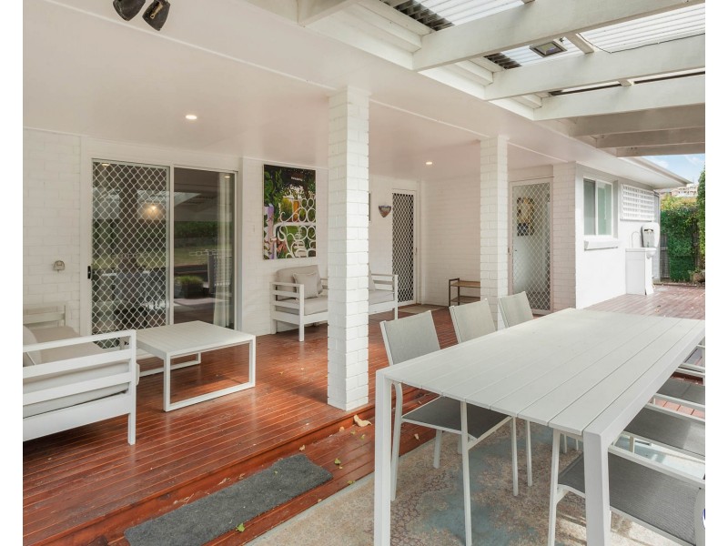 8 Sunnyside Crescent, Kianga NSW 2546